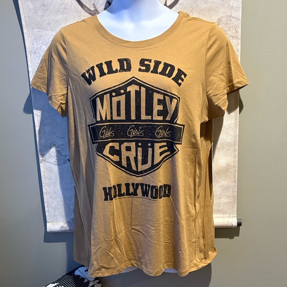 Wild Side Graphic Tee in Mustard